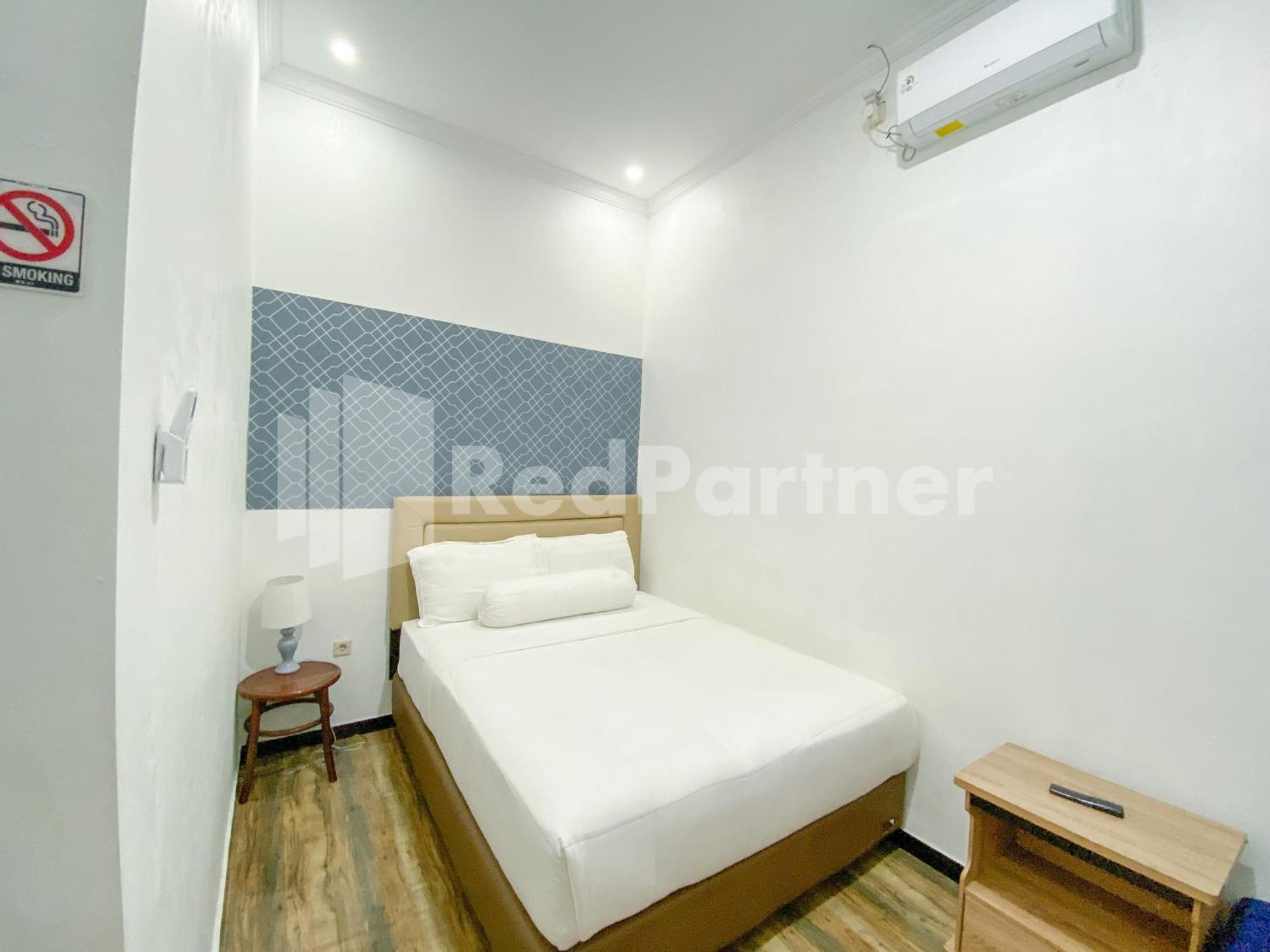 House N Coffee 55 Temanggung Redpartner Hotel Exterior photo